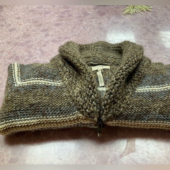 Knitted Women Cardigan Wilfred Free Brown/Beige/Off White and some grey blue. - Picture 7 of 8
